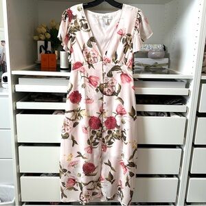 Pretty Floral Midi Dress with Flutter Sleeves Light Pink
